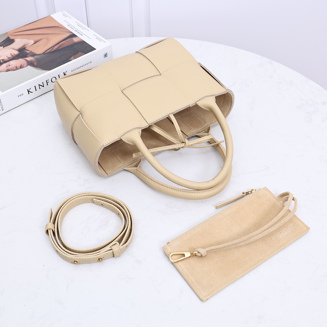 Bottega Veneta Mini Arco Tote Bag - DopestKickz