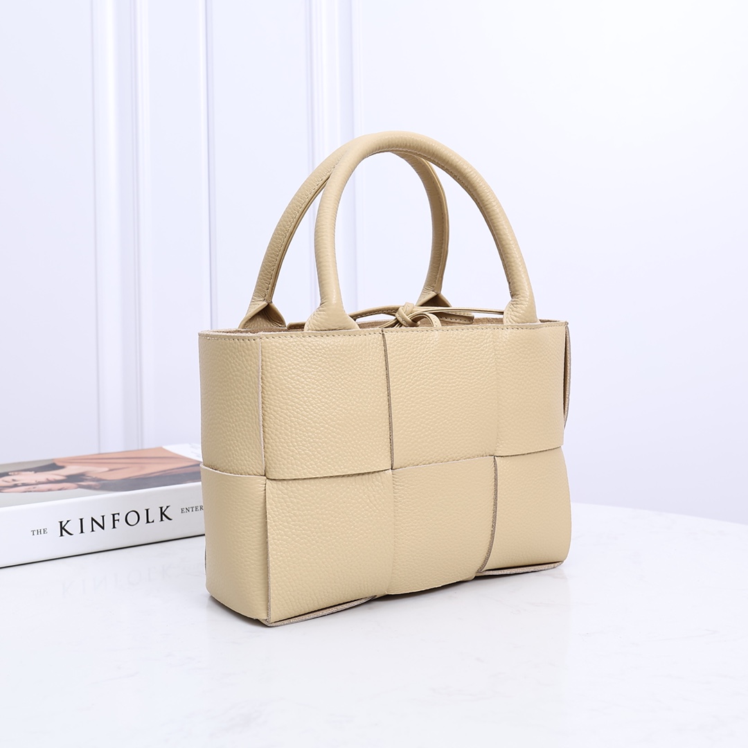 Bottega Veneta Mini Arco Tote Bag - DopestKickz