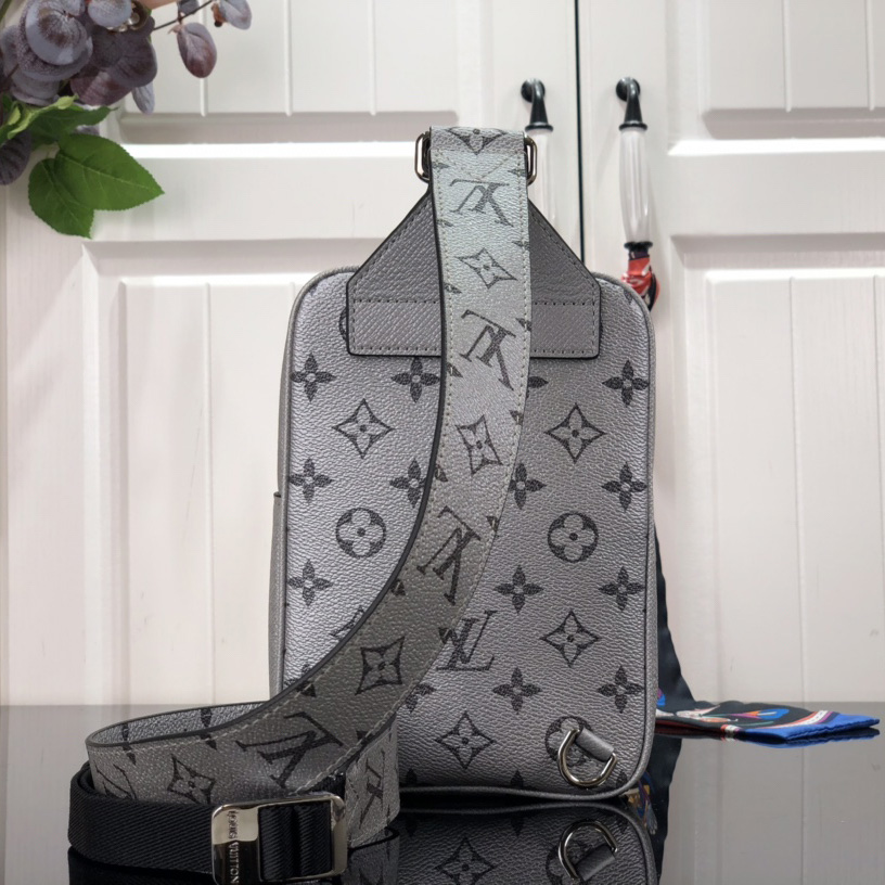 Louis Vuitton Outdoor Slingbag  (13-21-5cm)   M30833 - DopestKickz