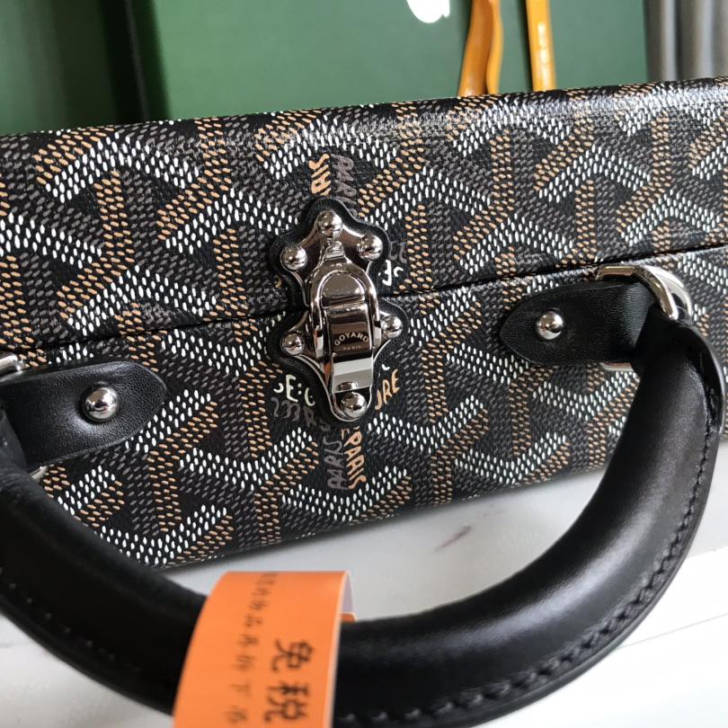 Goyard Grand Hôtel Trunk Bag  - DopestKickz