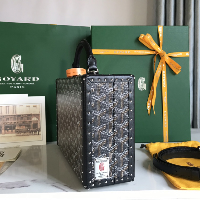 Goyard Grand Hôtel Trunk Bag  - DopestKickz