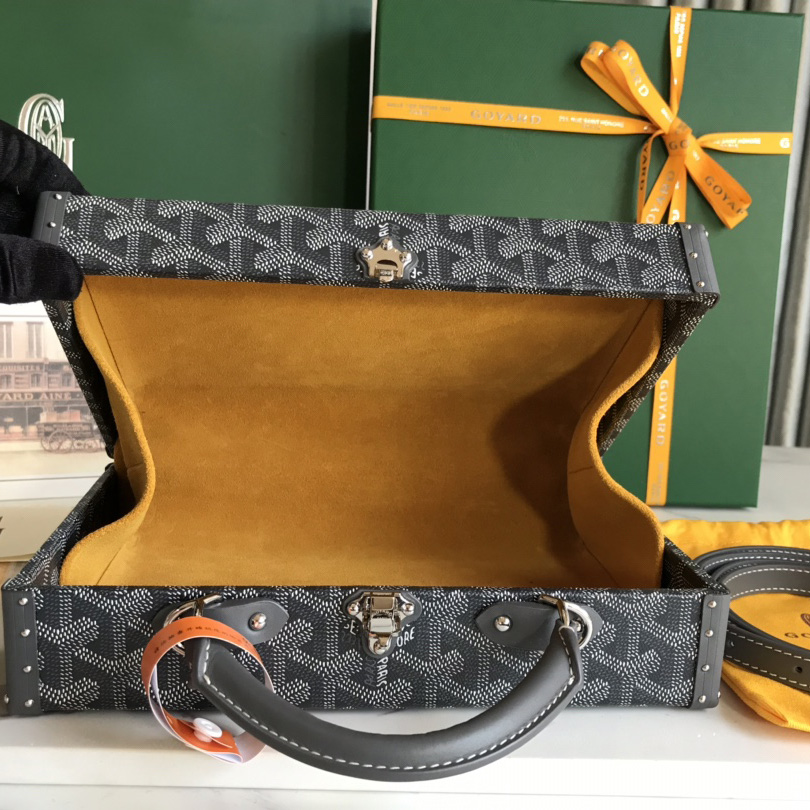 Goyard Grand Hôtel Trunk Bag  - DopestKickz