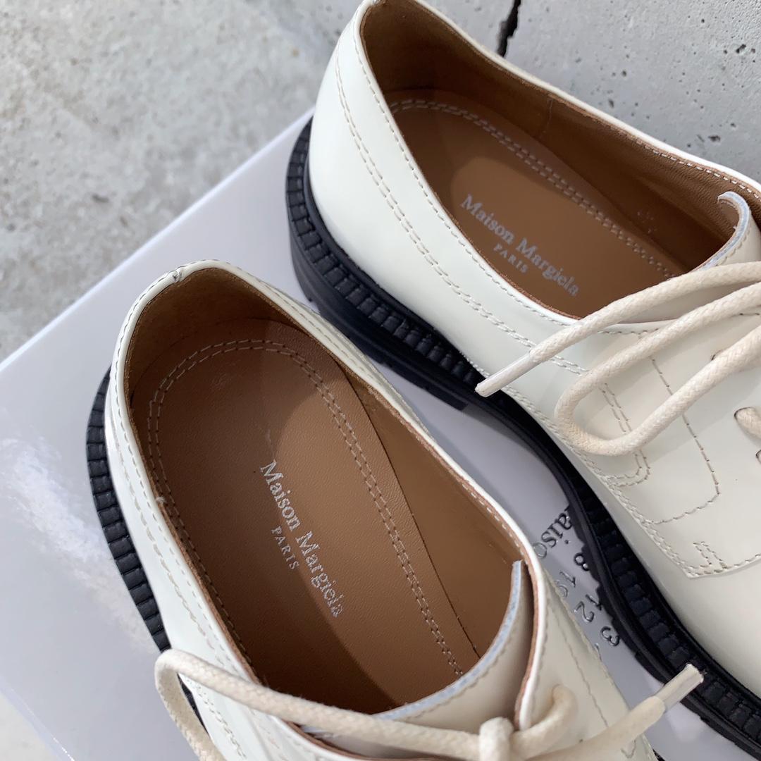 Maison Margiela Tabi Lace-Ups Loafers - DopestKickz