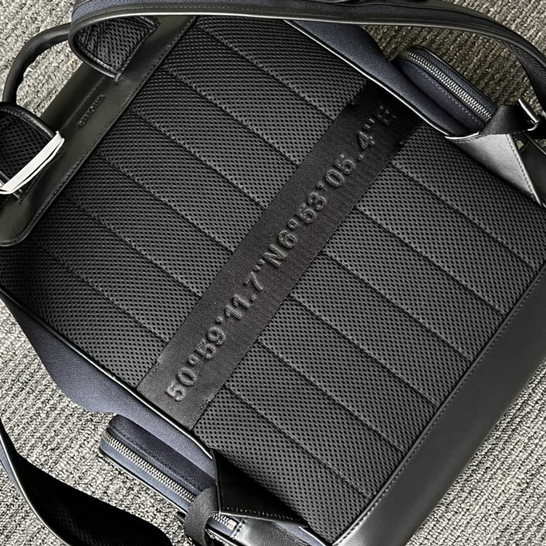 Rimowa Flap Backpack Large (44-37-16cm) - DopestKickz