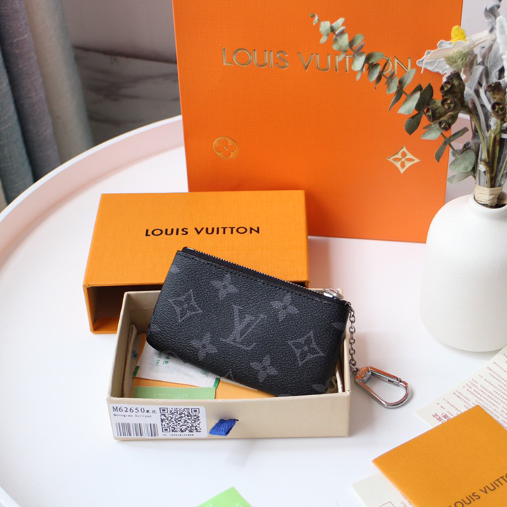 Louis Vuitton Key Pouch  (12.0x 7.0 cm)  M62650 - DopestKickz