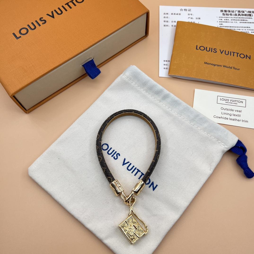 Louis Vuitton LV Cannes Bracelet      - DopestKickz