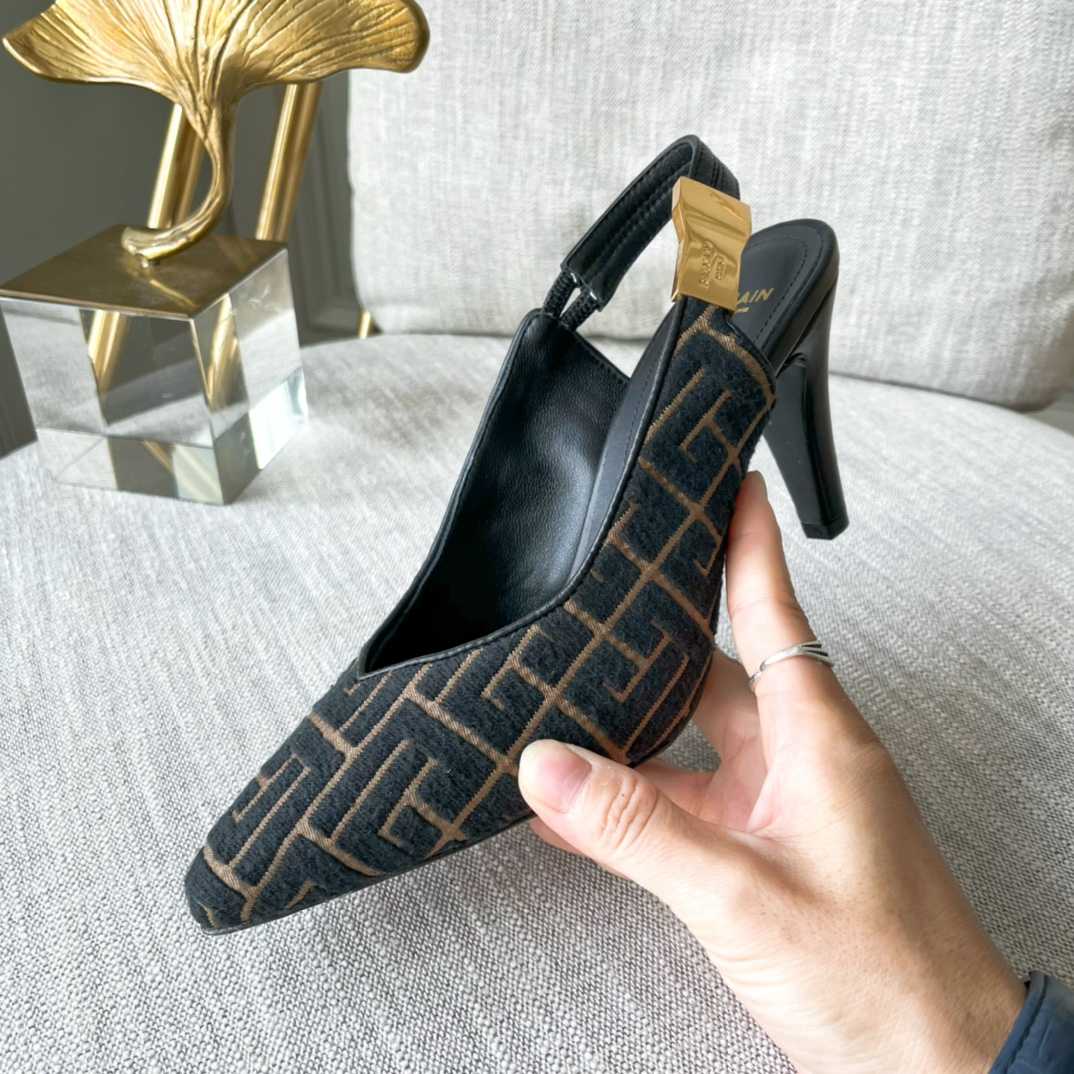 Balmain Monogram-pattern slingback Pumps - DopestKickz