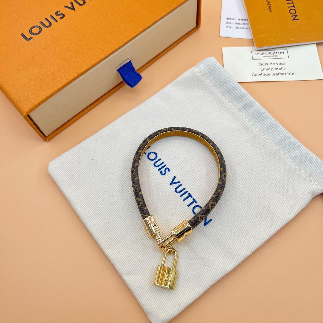 Louis Vuitton LV Cannes Bracelet      - DopestKickz