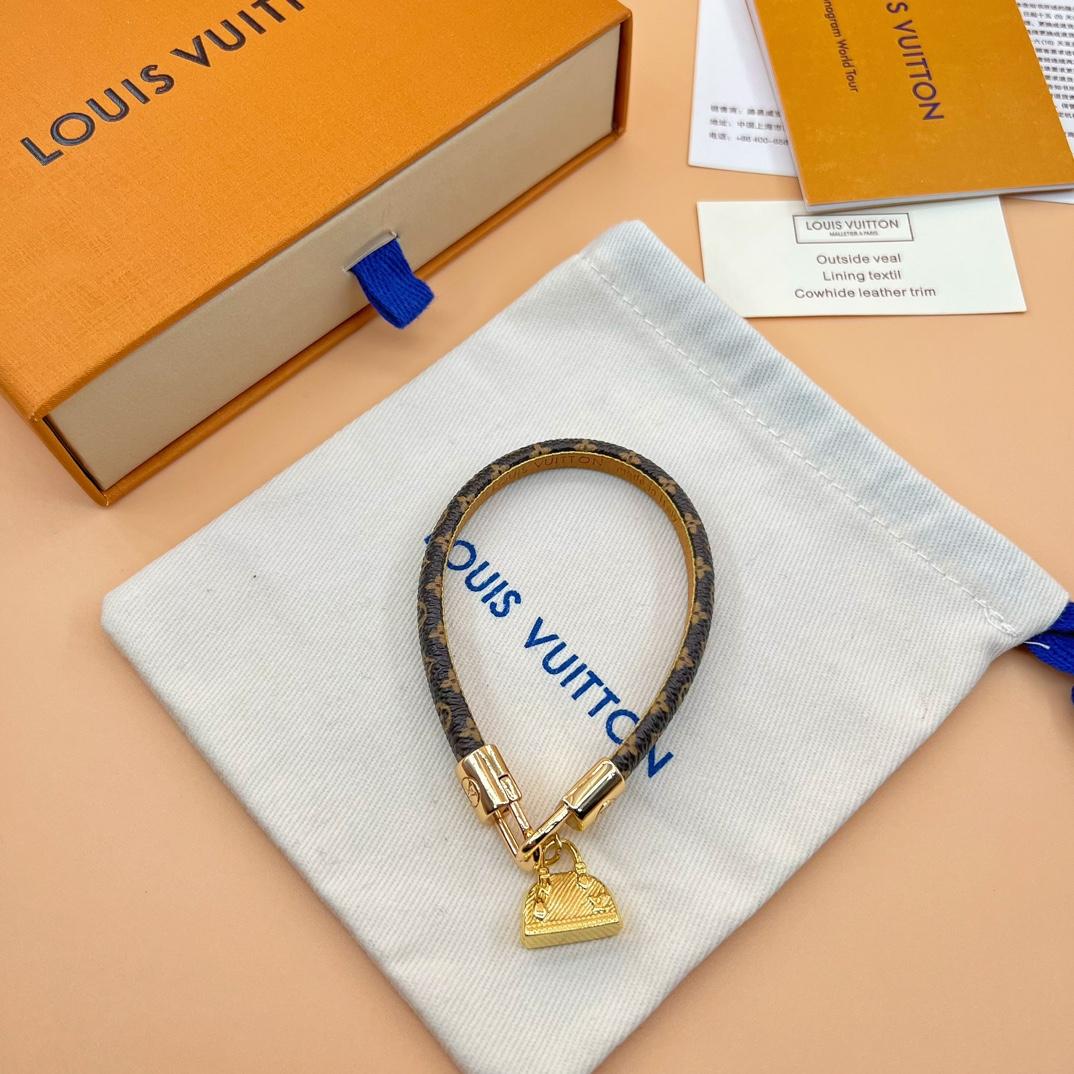 Louis Vuitton LV Cannes Bracelet      - DopestKickz