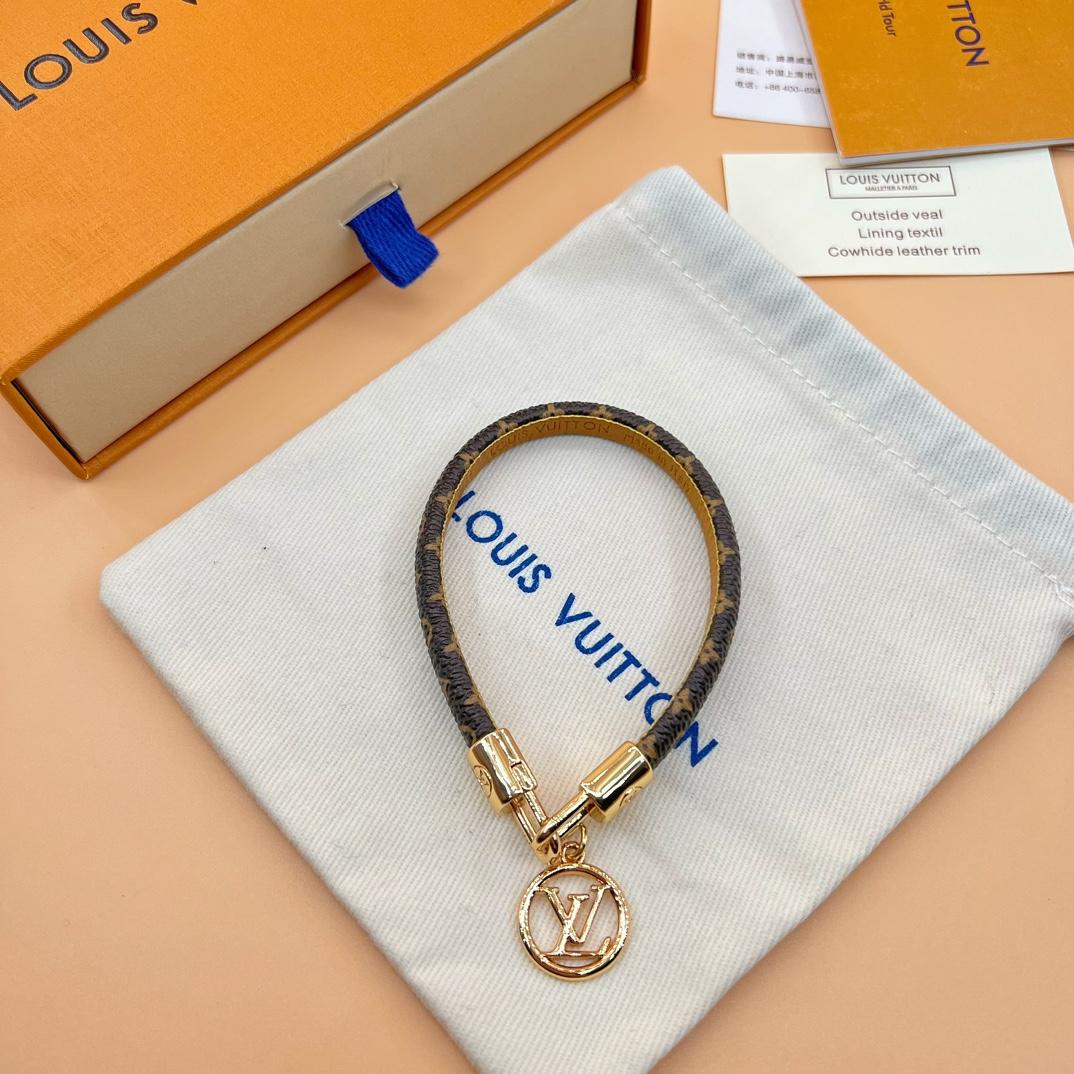Louis Vuitton LV Cannes Bracelet      - DopestKickz