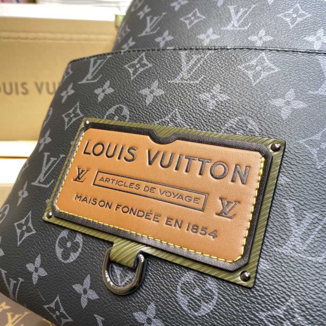Louis Vuitton Discovery Backpack   M45218 - DopestKickz