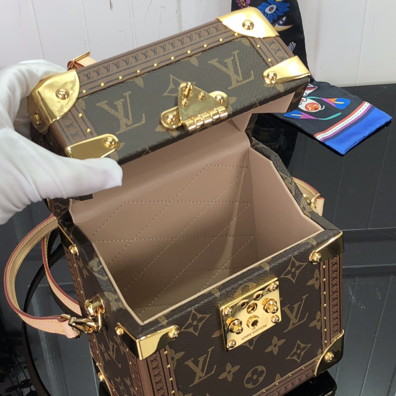 Louis Vuitton Box Monogram Canvas  M10079 - DopestKickz