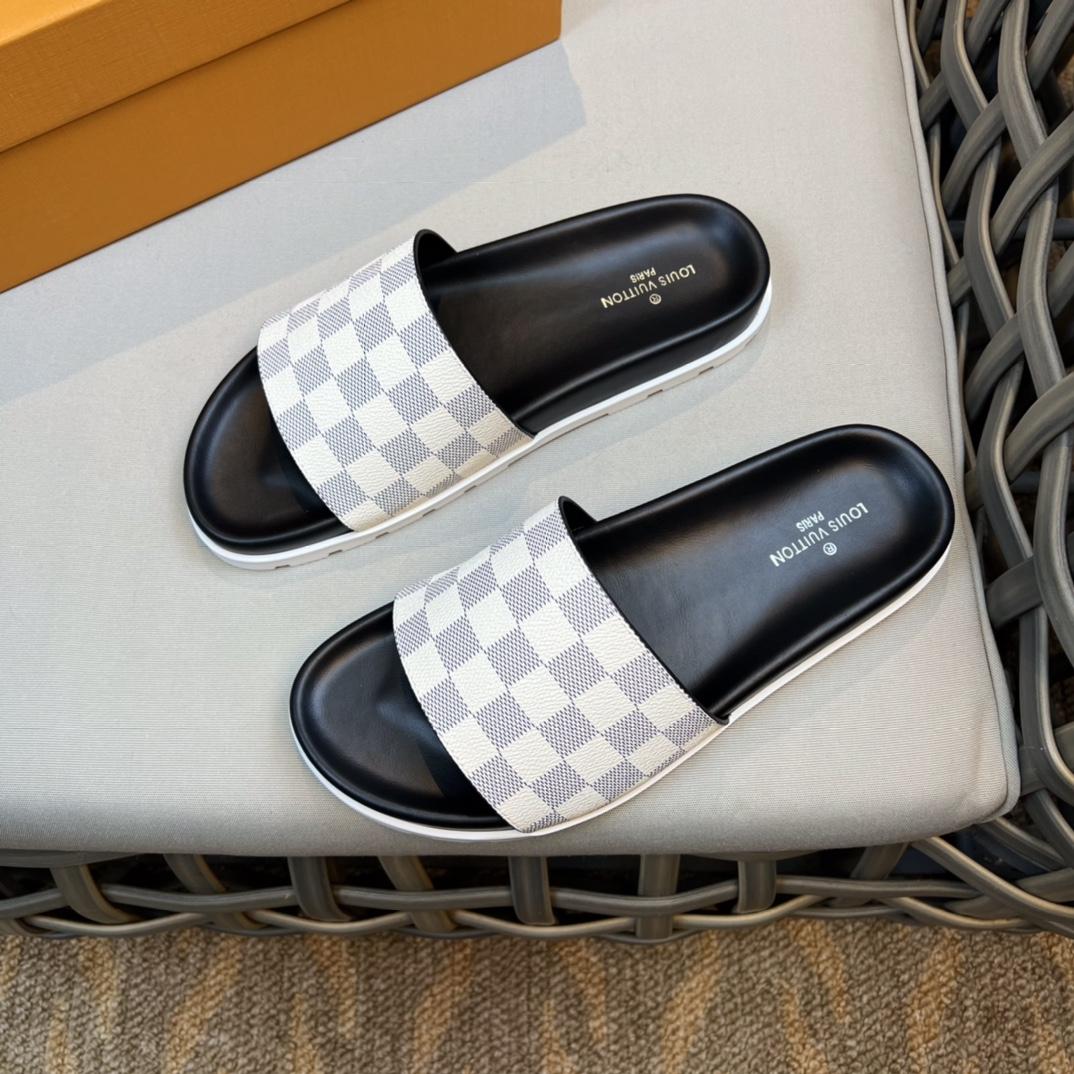 Louis Vuitton Sandals - DopestKickz