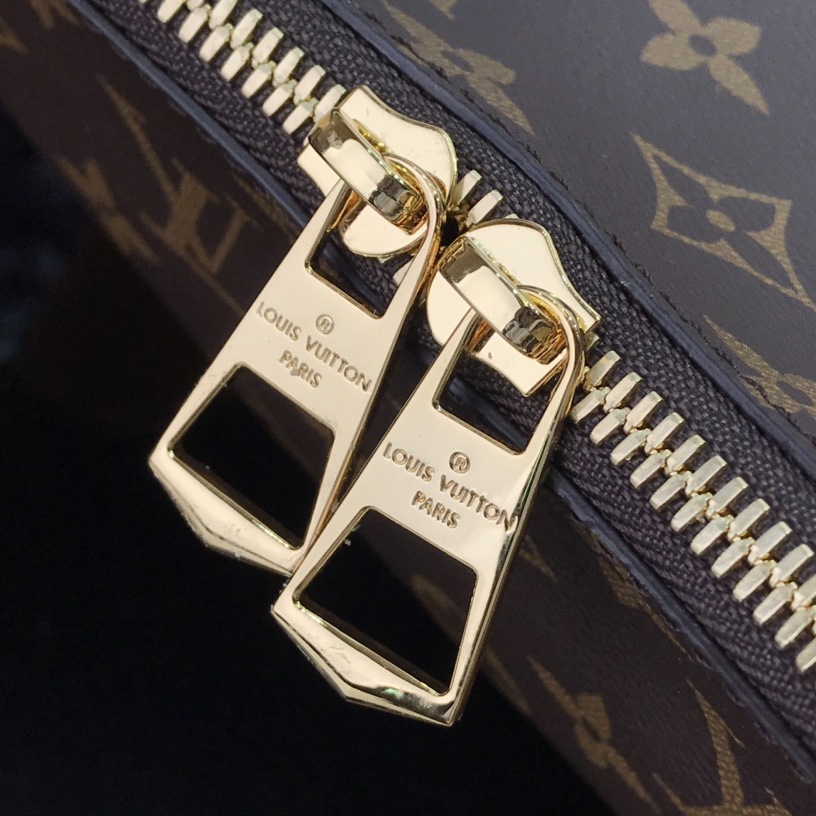 Louis Vuitton Boulogne  M45832 - DopestKickz