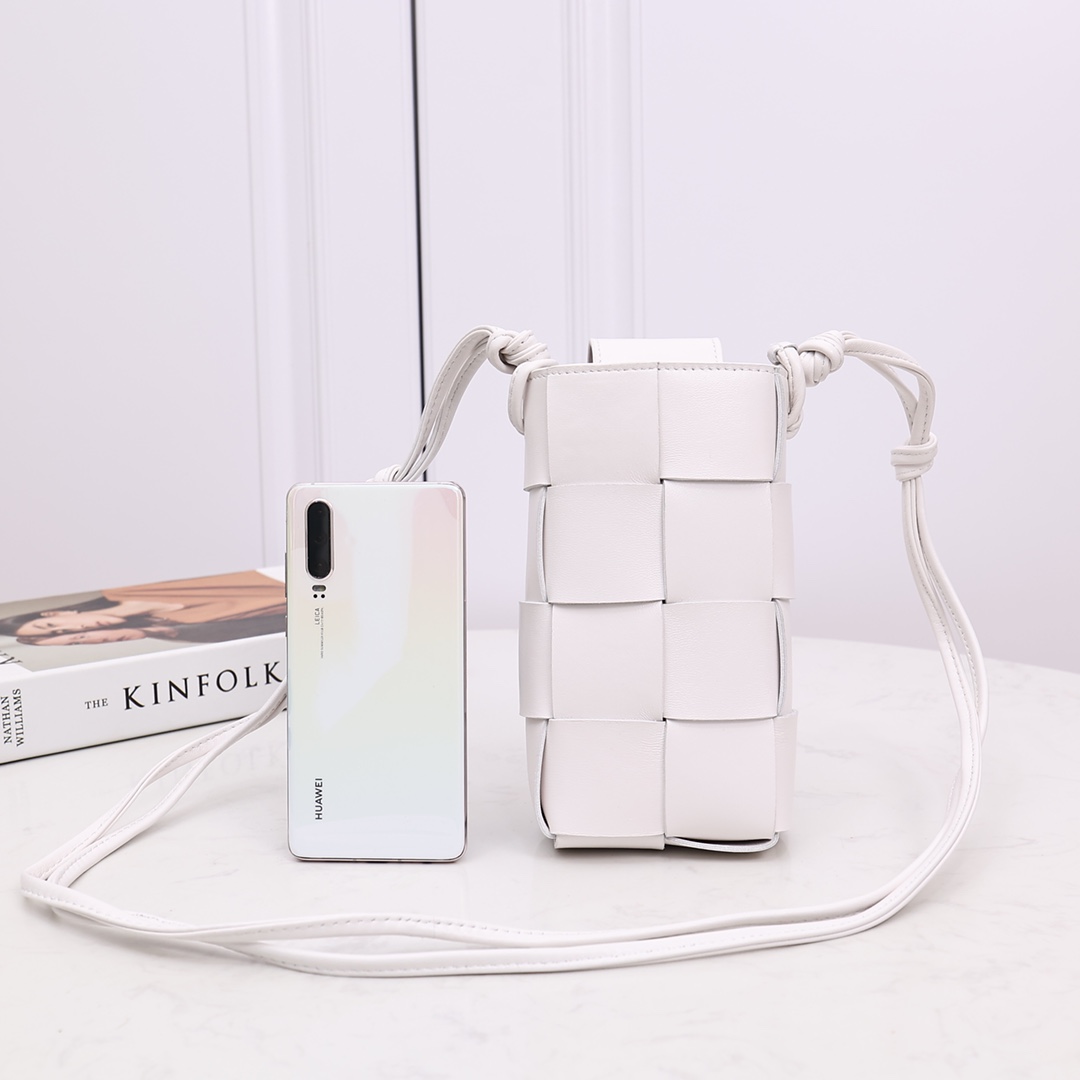 Bottega Veneta Phone Pouch - DopestKickz