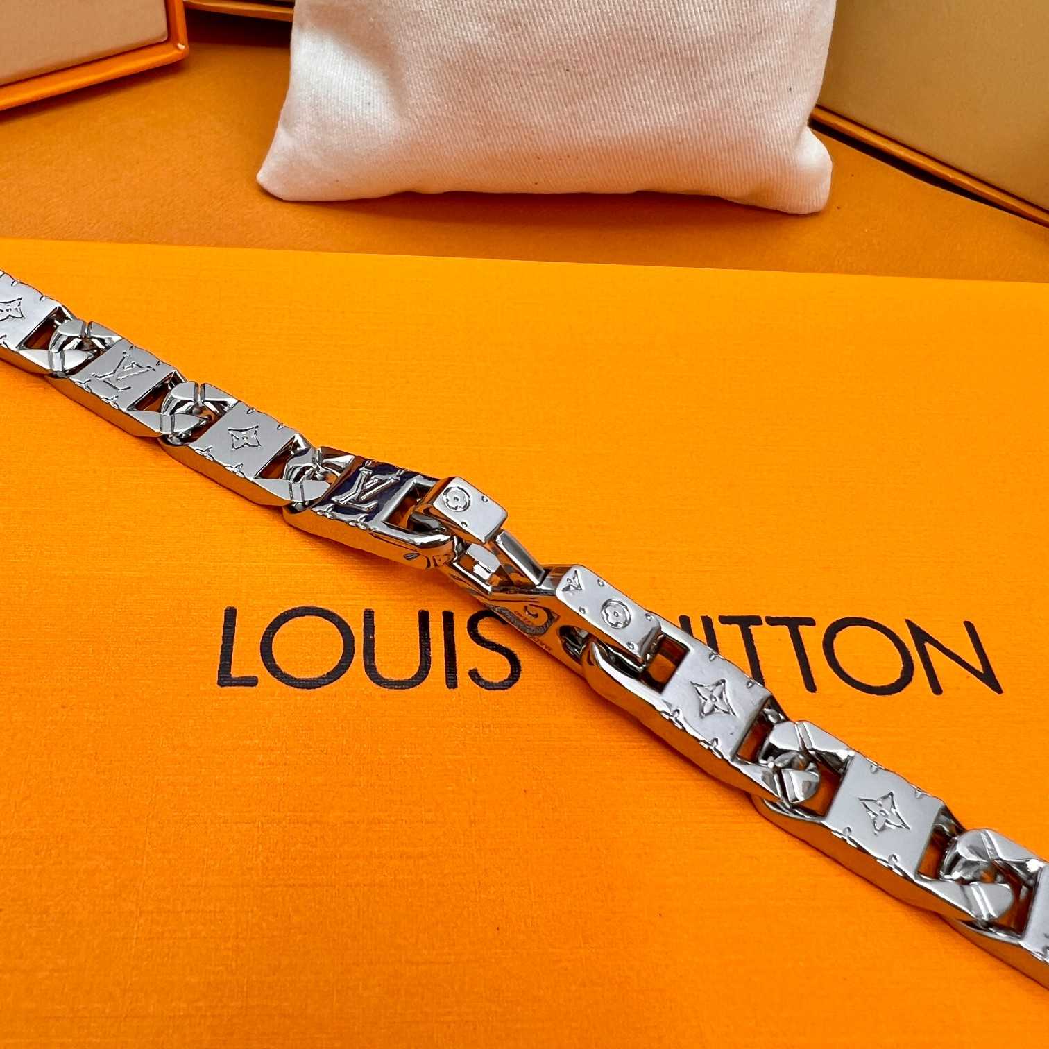 Louis Vuitton Monogram Tied Up Necklace    M00919 - DopestKickz