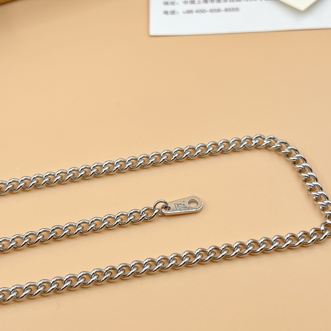 Louis Vuitton LV Instinct Pendant       M00521C - DopestKickz