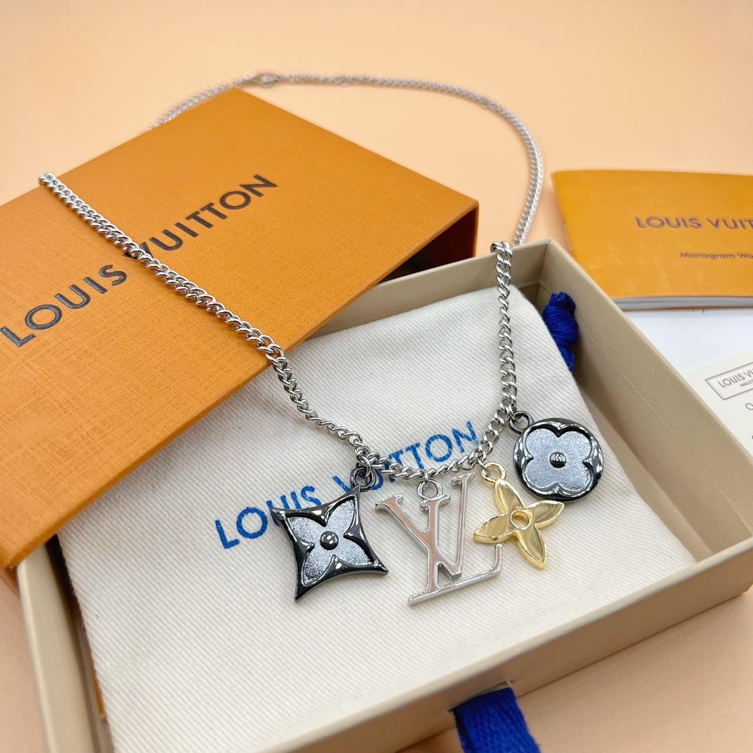 Louis Vuitton LV Instinct Pendant       M00521C - DopestKickz