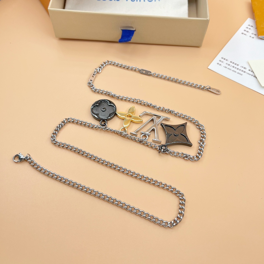 Louis Vuitton LV Instinct Pendant       M00521C - DopestKickz