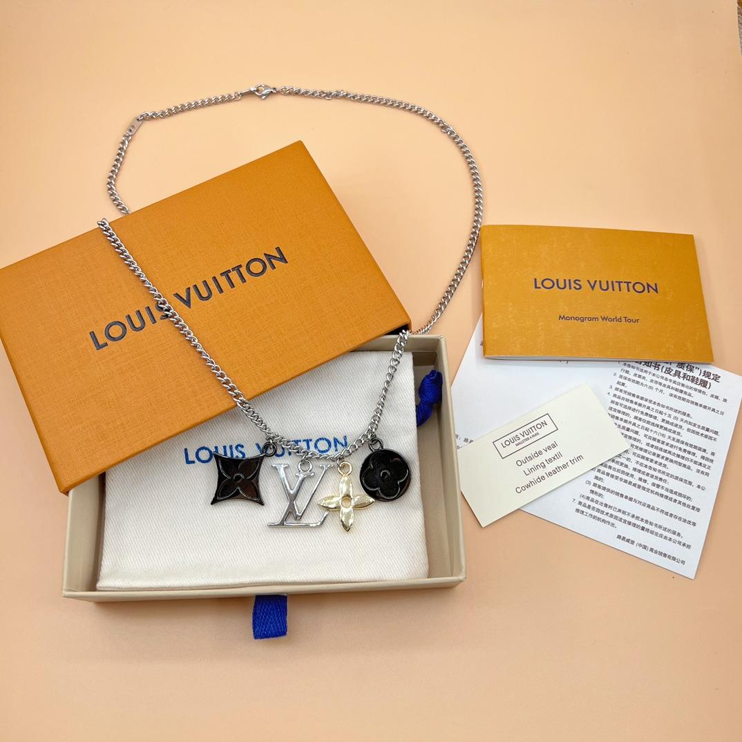 Louis Vuitton LV Instinct Pendant       M00521C - DopestKickz