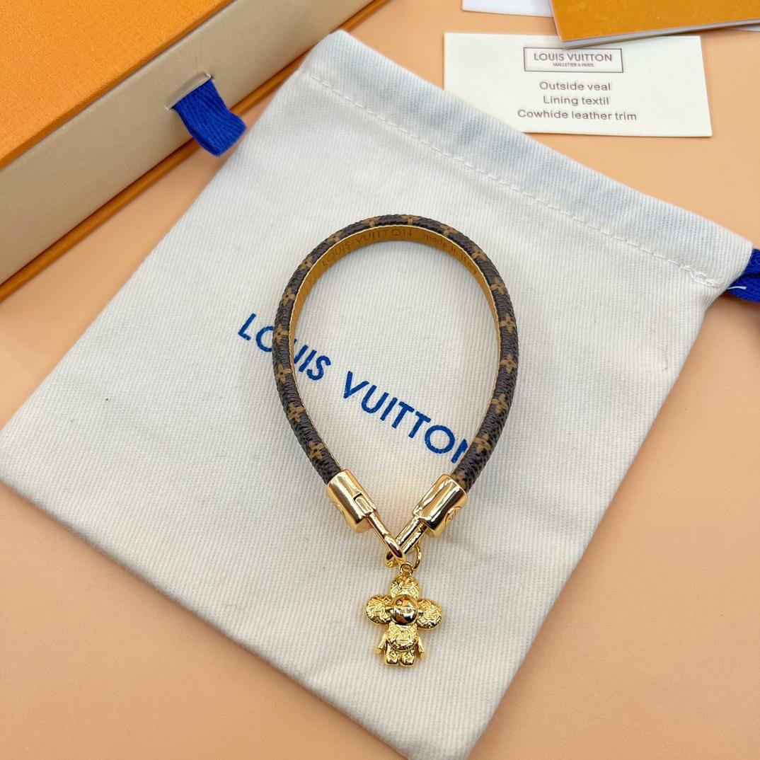Louis Vuitton LV Cannes Bracelet      - DopestKickz