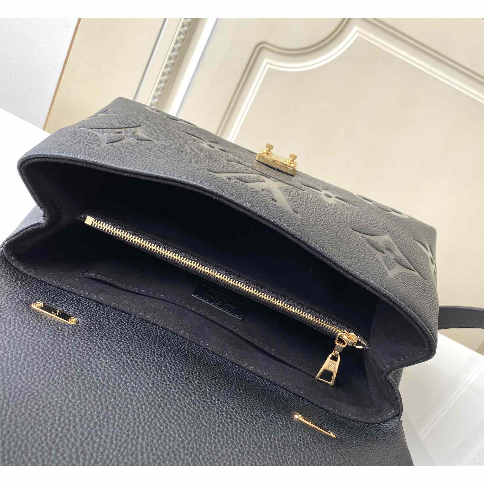 Louis Vuitton Madeleine Medium Bag (30-19.5-11cm)   M45976 - DopestKickz