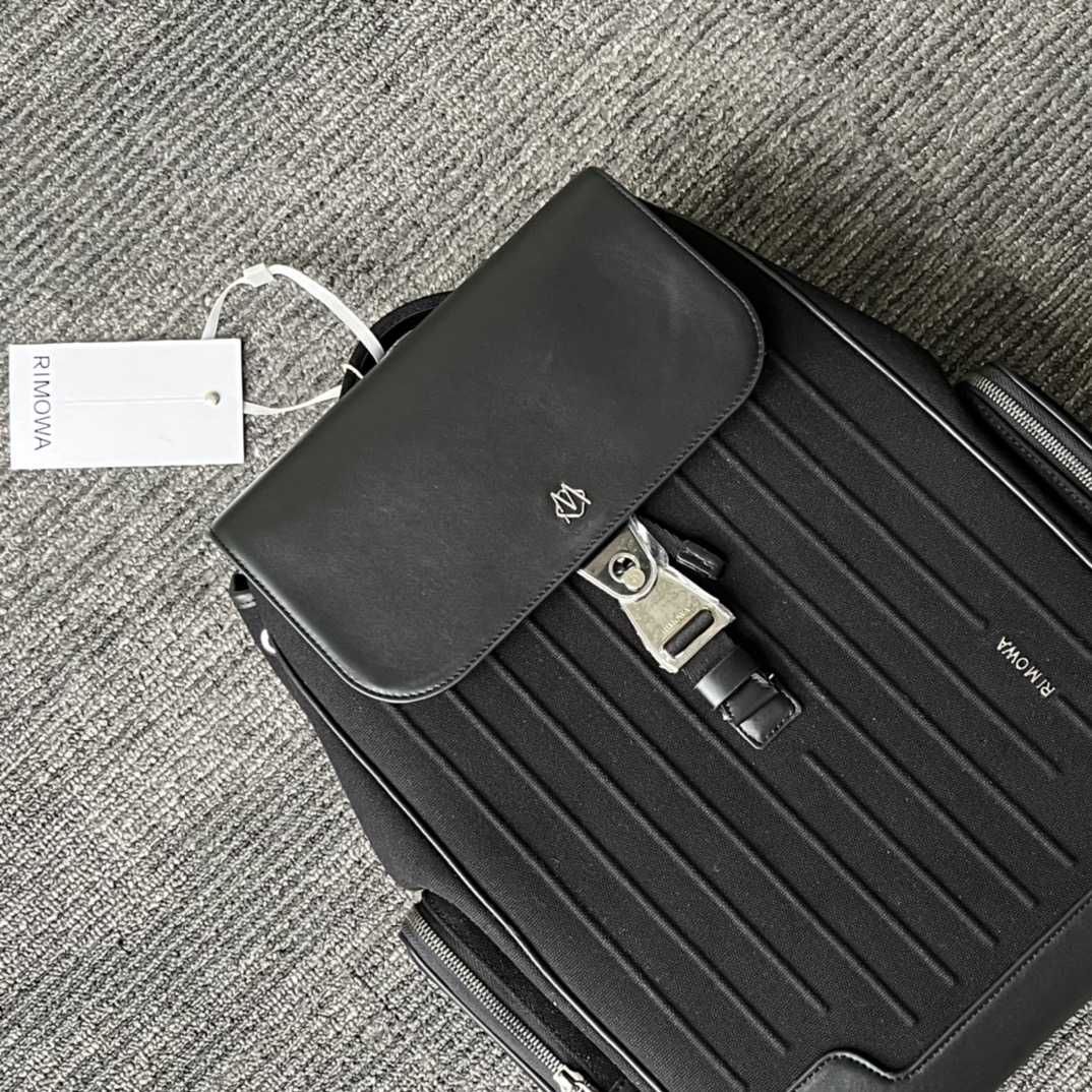 Rimowa Flap Backpack Large (44-37-16cm) - DopestKickz