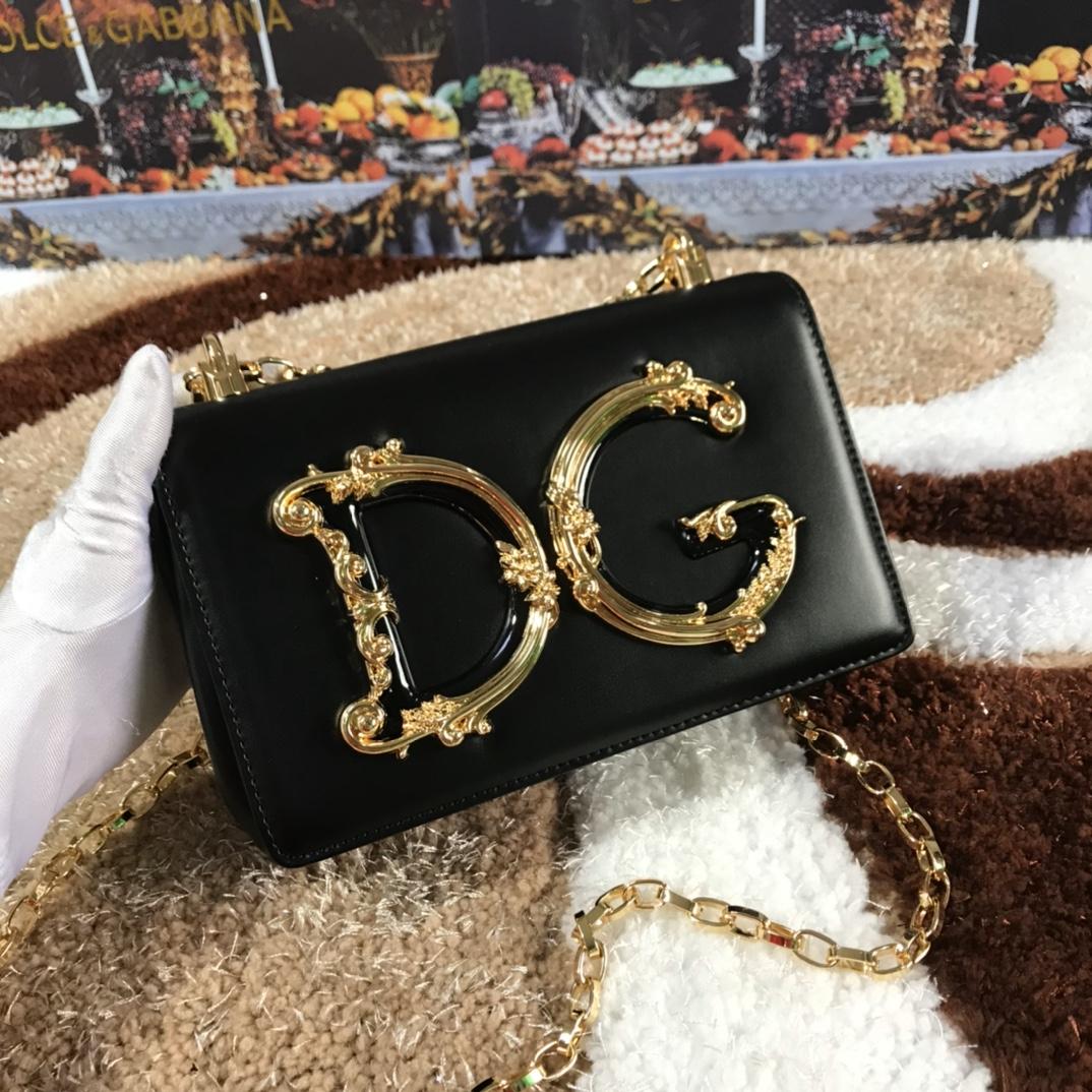 Dolce & Gabbana DG Girls Shoulder Bag In Nappa Color Black(21-4-15cm)  - DopestKickz