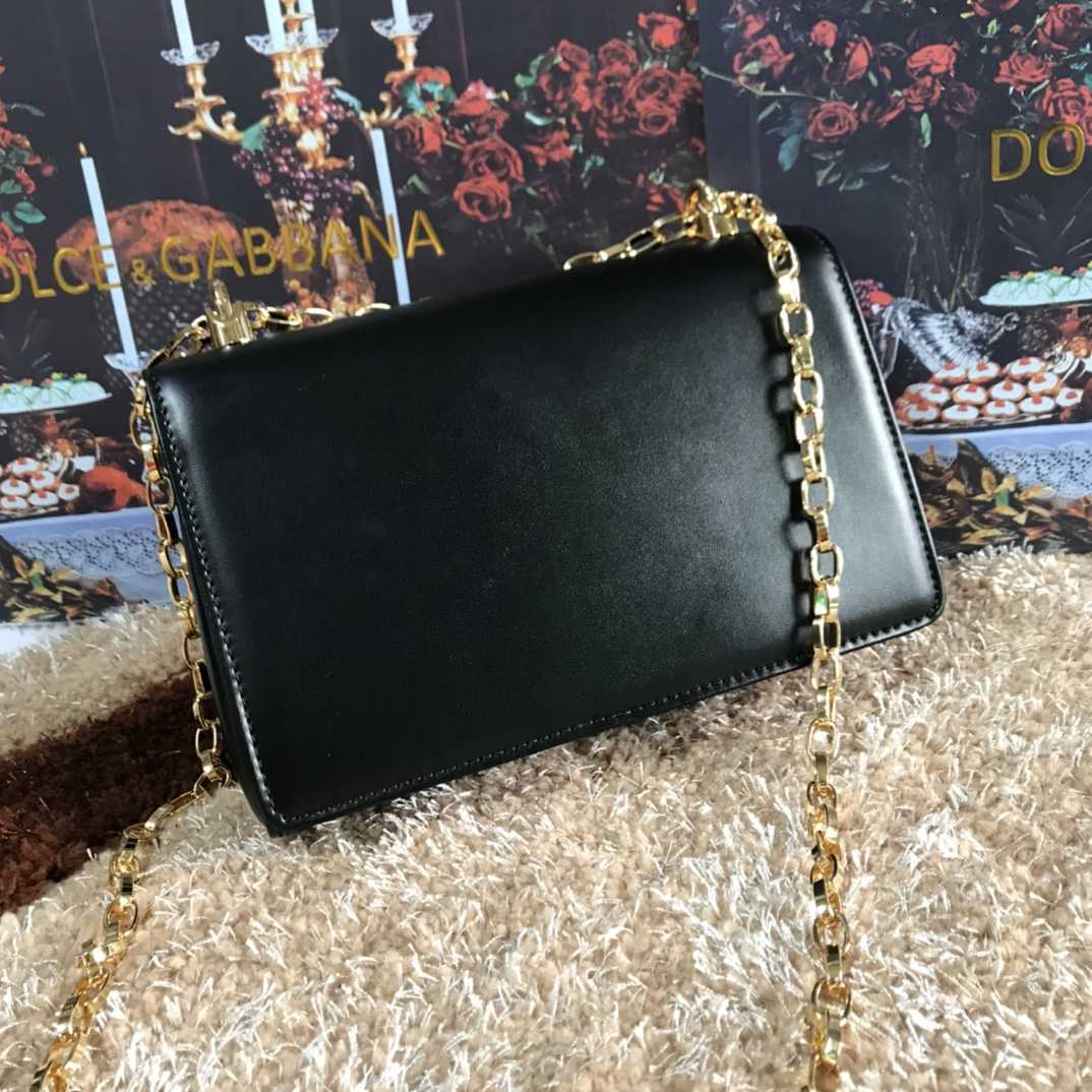Dolce & Gabbana DG Girls Shoulder Bag In Nappa Color Black(21-4-15cm)  - DopestKickz