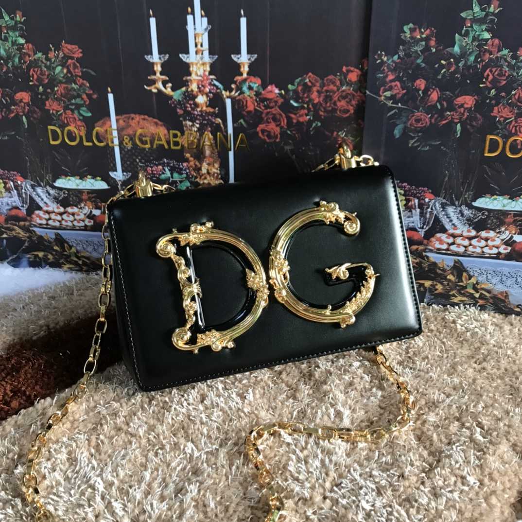 Dolce & Gabbana DG Girls Shoulder Bag In Nappa Color Black(21-4-15cm)  - DopestKickz
