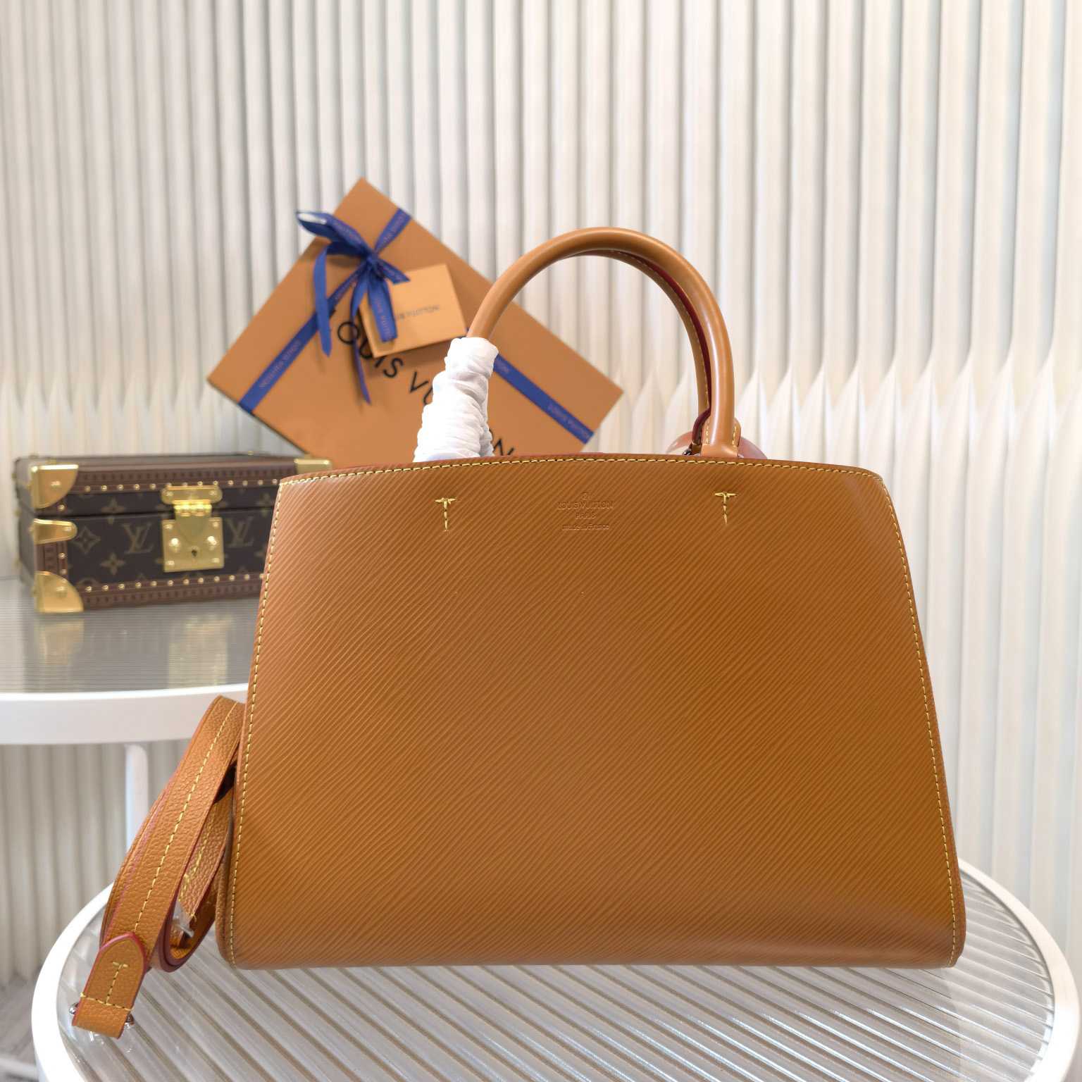 Louis Vuitton Marelle Tote MM    M59953 - DopestKickz