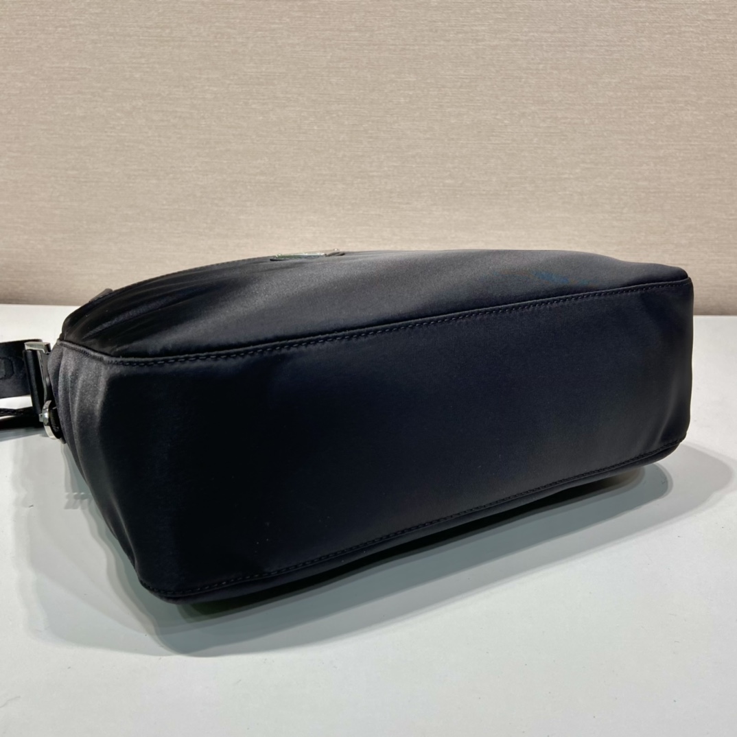 Prada Re-Nylon Bag - DopestKickz
