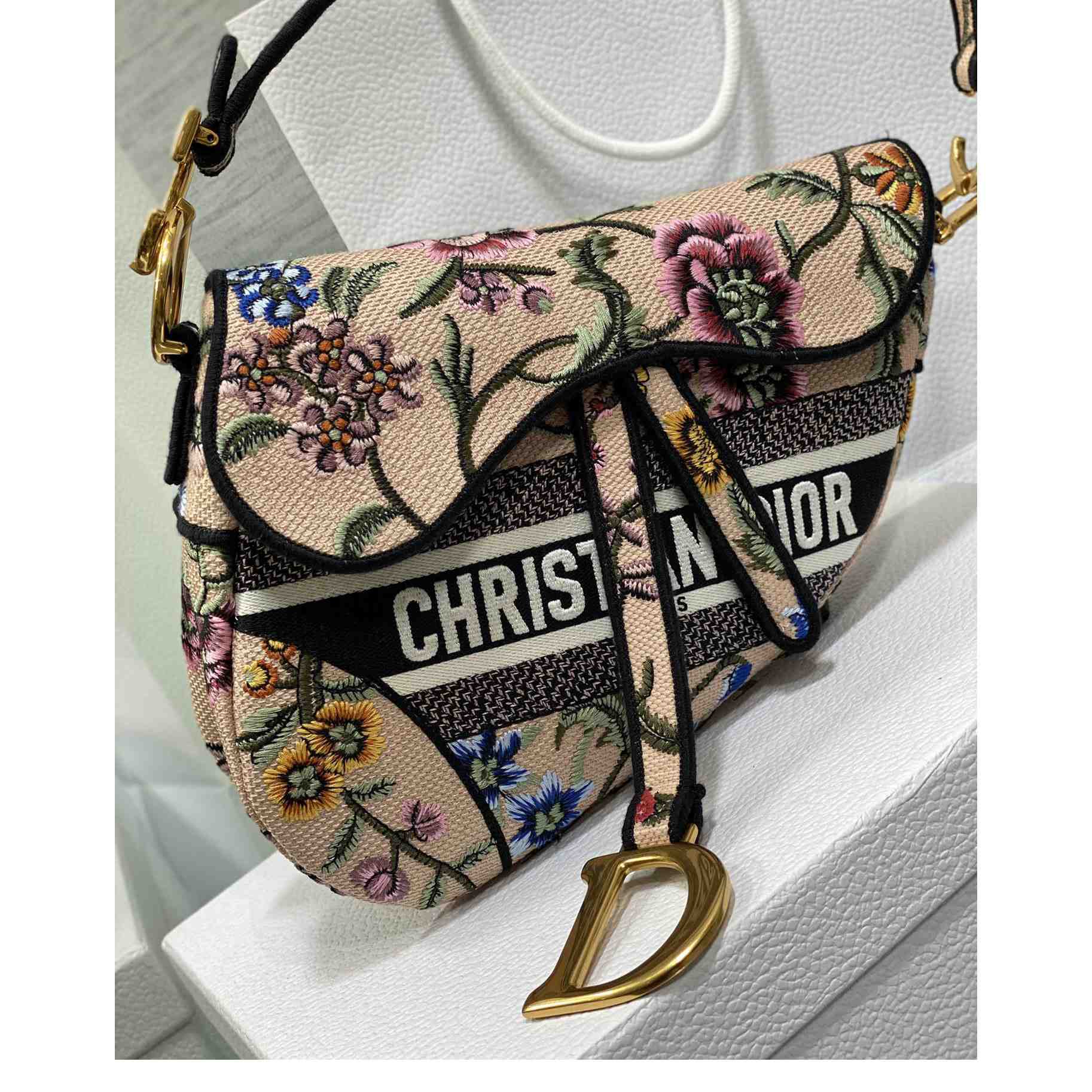 Dior Saddle Bag  - DopestKickz