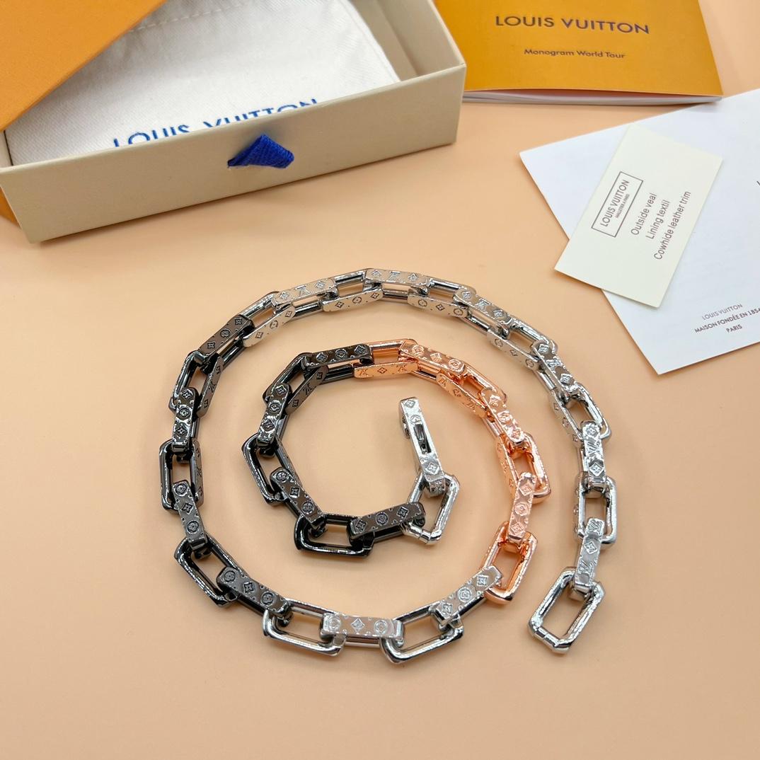 Louis Vuitton Monogram Chain Necklace    M01190 - DopestKickz