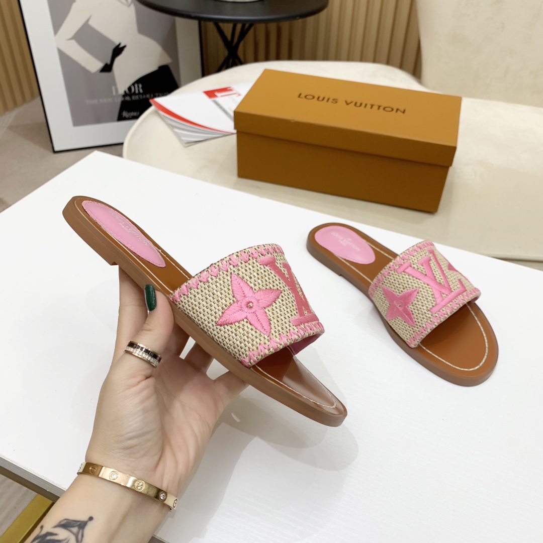 Louis Vuitton Lock It Flat Mule - DopestKickz