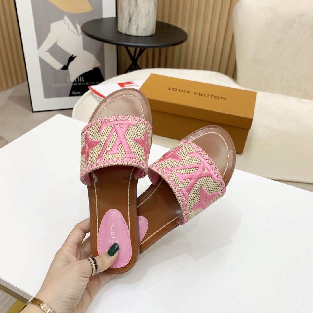 Louis Vuitton Lock It Flat Mule - DopestKickz