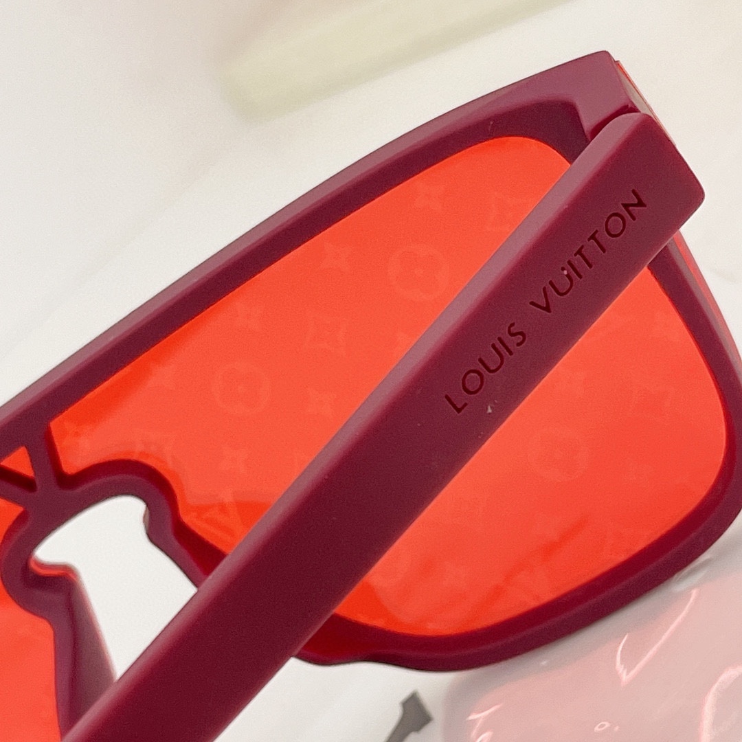 Louis Vuitton LV Waimea Sunglasses   Z1082 - DopestKickz