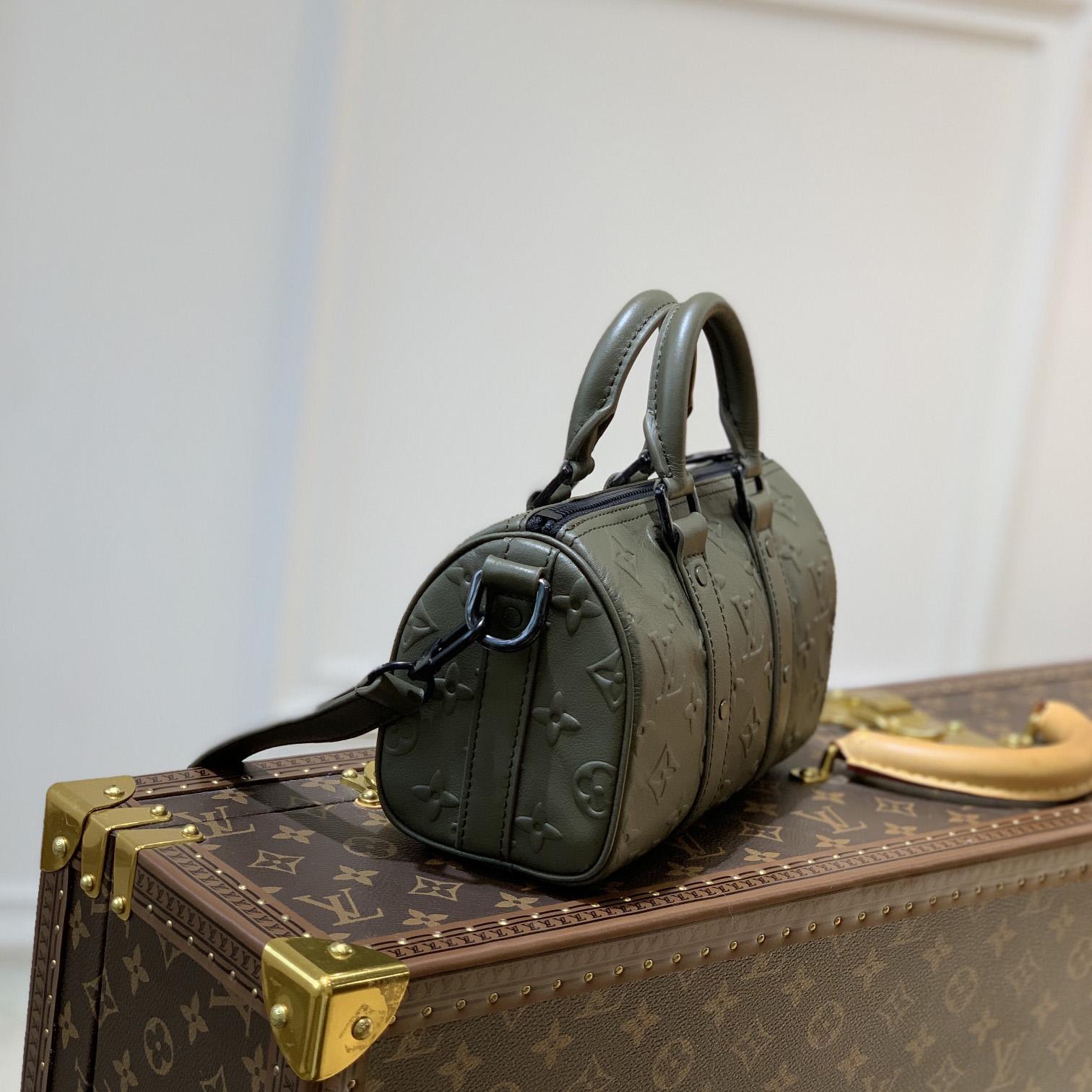 Louis Vuitton XS Other Leather Bag(21 x 12 x 9cm)  M57961 - DopestKickz
