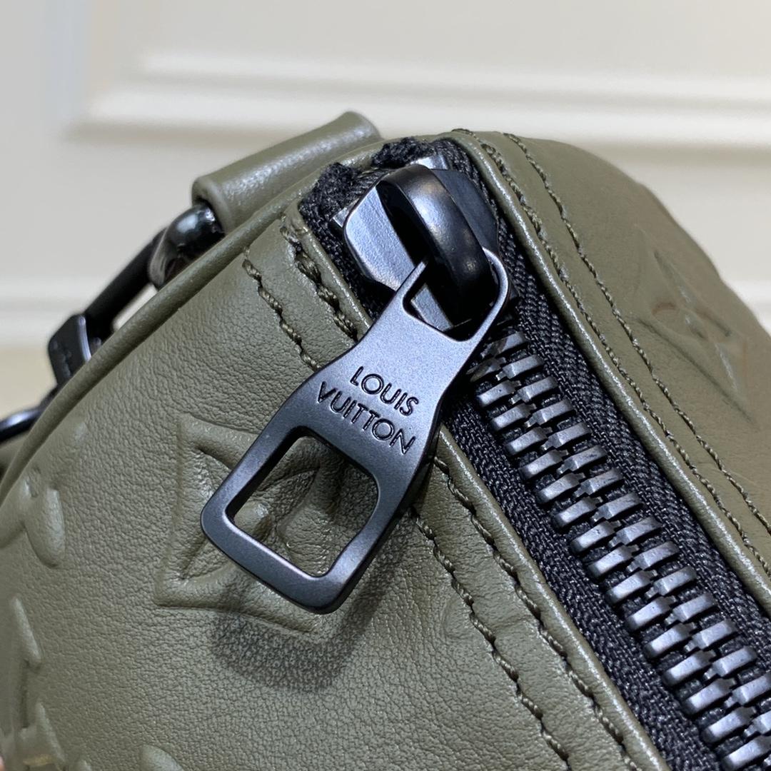 Louis Vuitton XS Other Leather Bag(21 x 12 x 9cm)  M57961 - DopestKickz