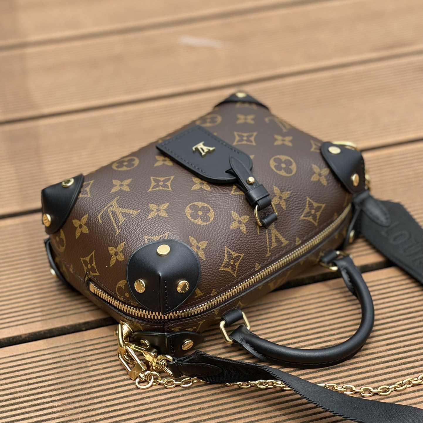 Louis Vuitton Petite Malle Souple  M45571 - DopestKickz