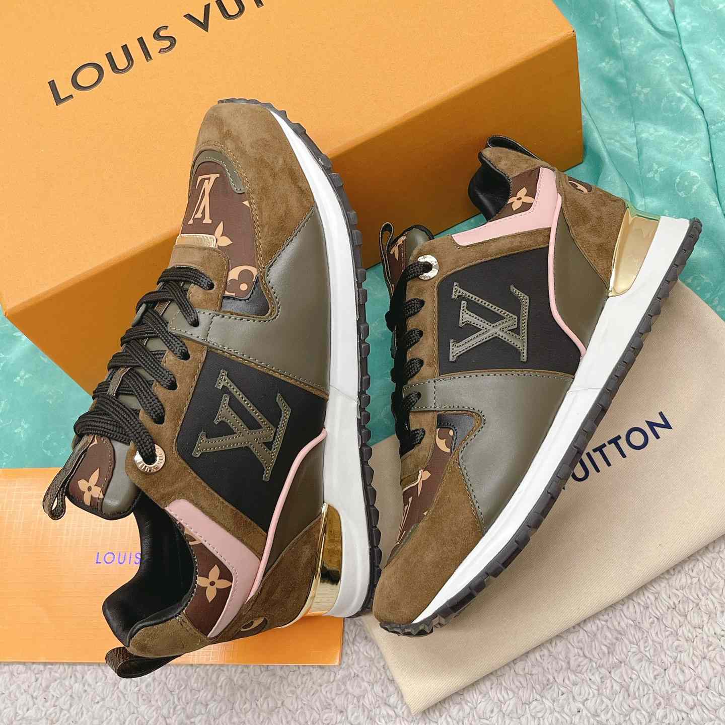 Louis Vuitton Run Away Sneaker   (upon uk size)  1AAP4P - DopestKickz