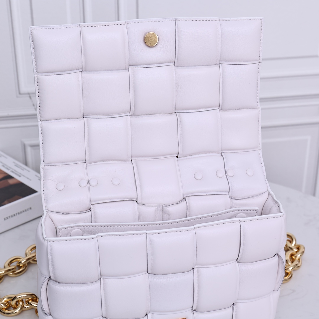 Bottega Veneta Chain Cassette - DopestKickz