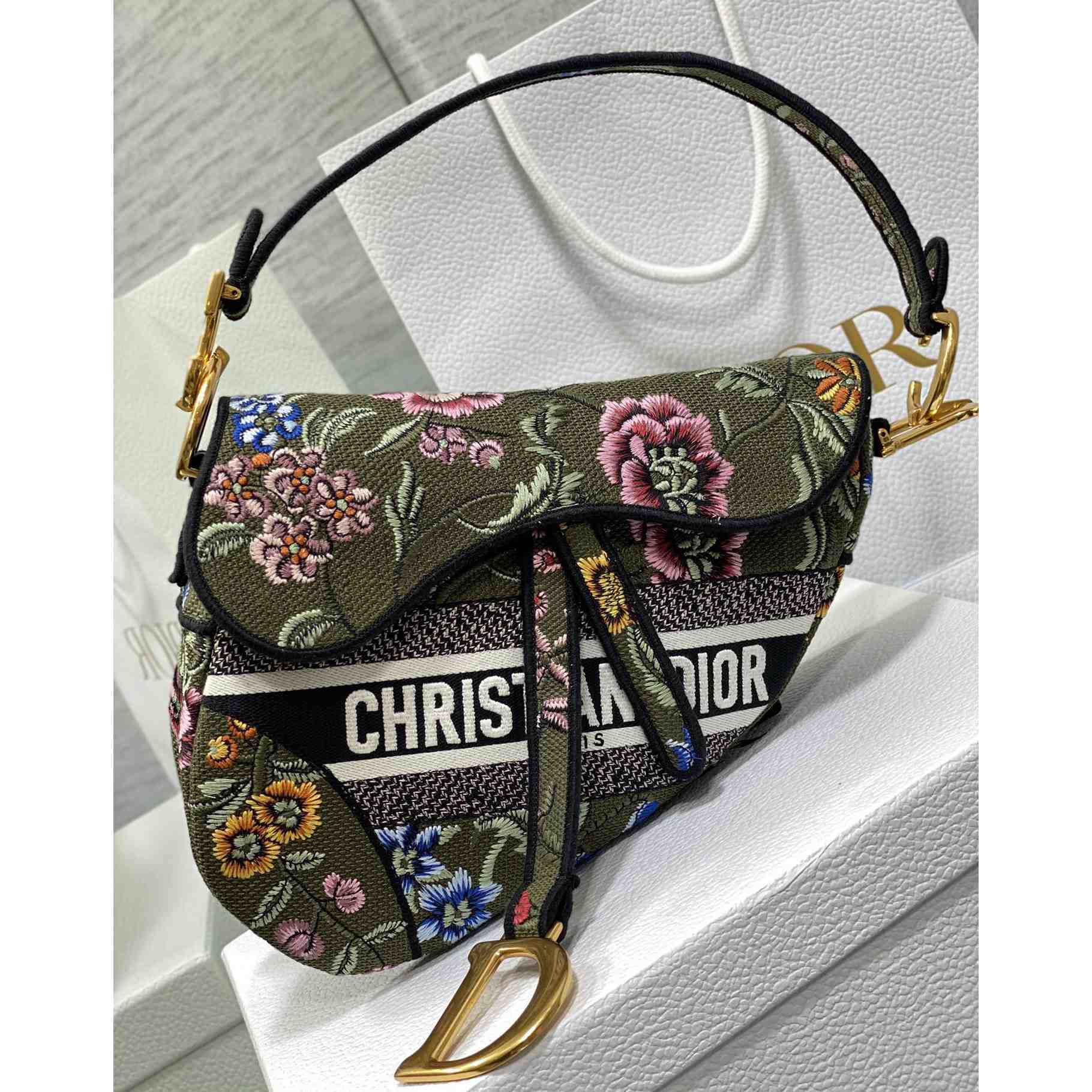 Dior Saddle Bag  - DopestKickz