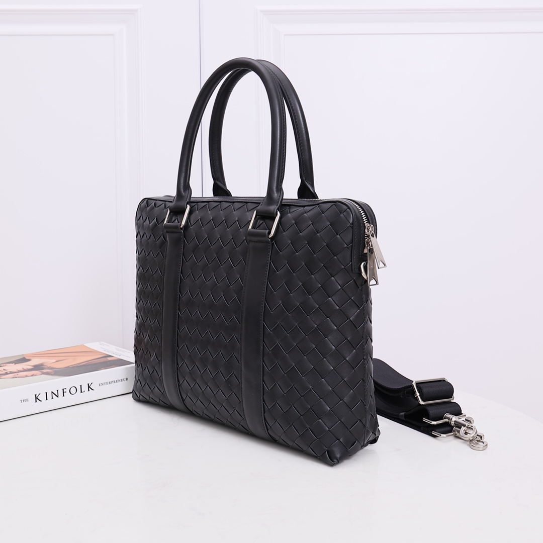 Bottega Veneta Slim Intrecciato Briefcase - DopestKickz