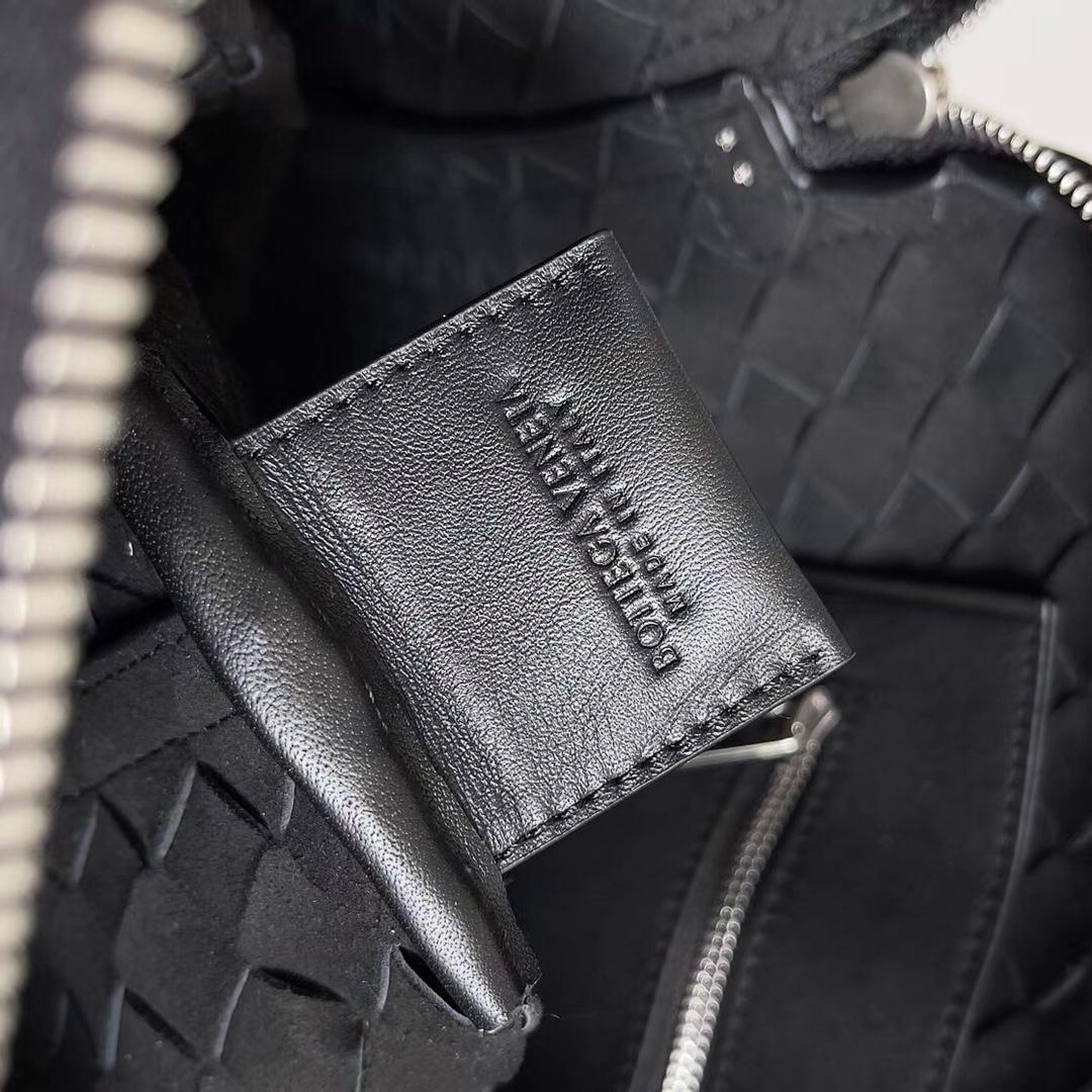 Bottega Veneta Slim Intrecciato Briefcase - DopestKickz