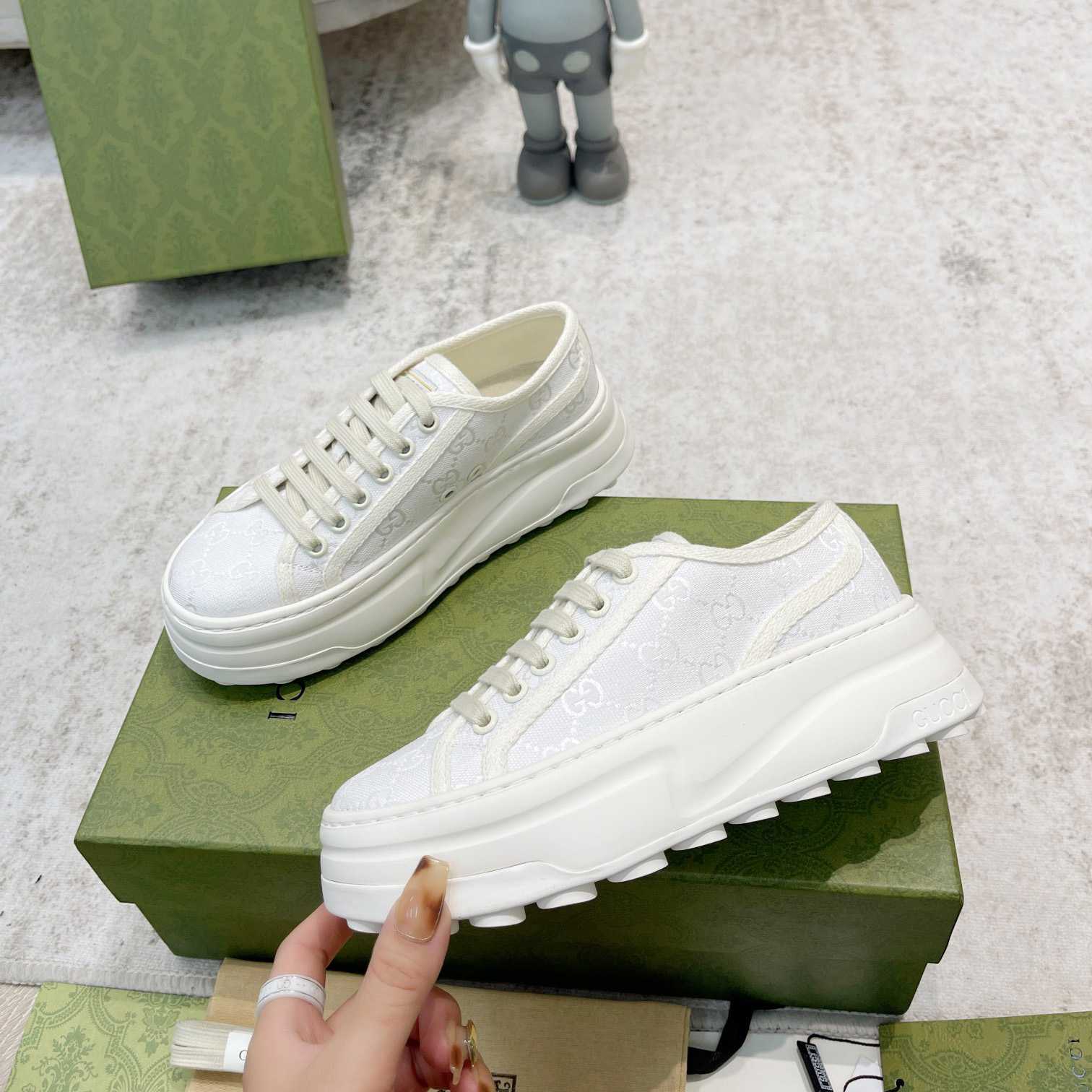 Gucci Women's GG Sneaker - DopestKickz
