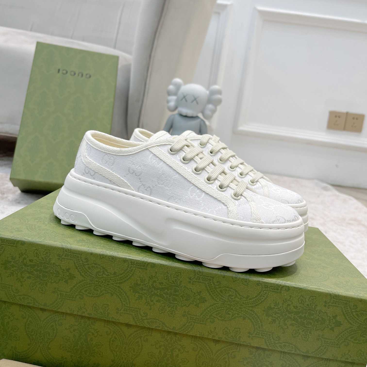 Gucci Women's GG Sneaker - DopestKickz