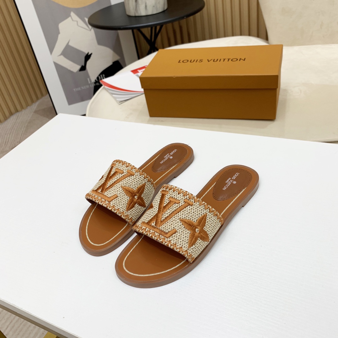 Louis Vuitton Lock It Flat Mule - DopestKickz