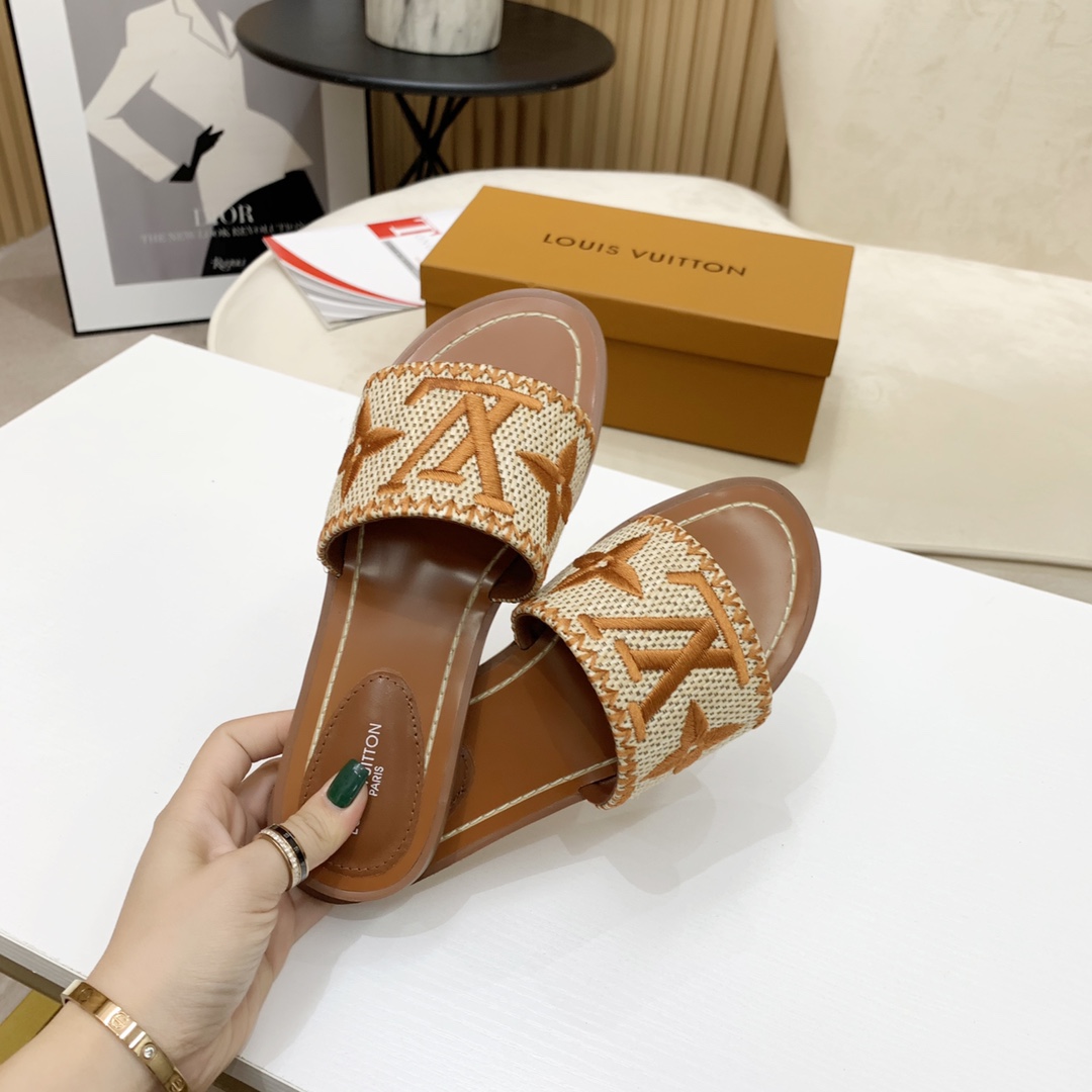 Louis Vuitton Lock It Flat Mule - DopestKickz