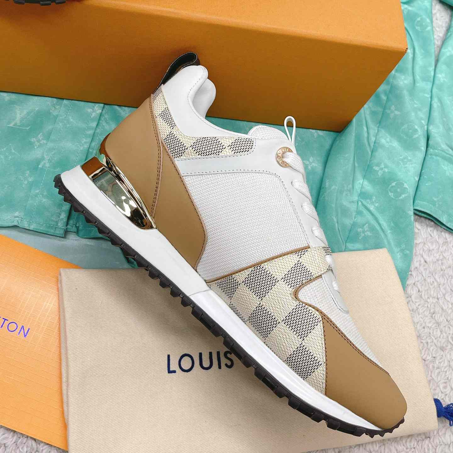 Louis Vuitton Run Away Sneaker   (upon uk size)  1AAWFD - DopestKickz
